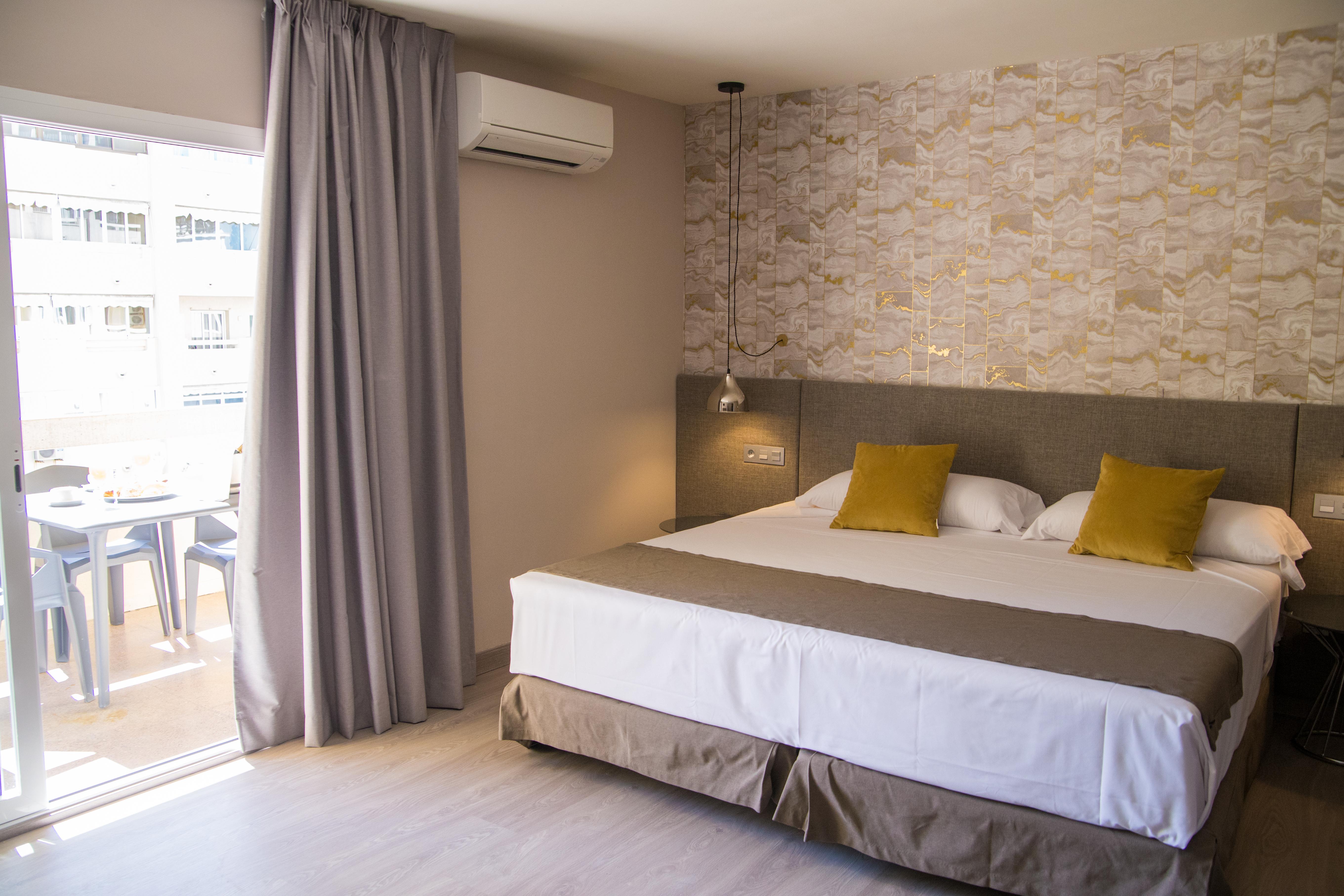 Ona Marbella Inn Exterior photo
