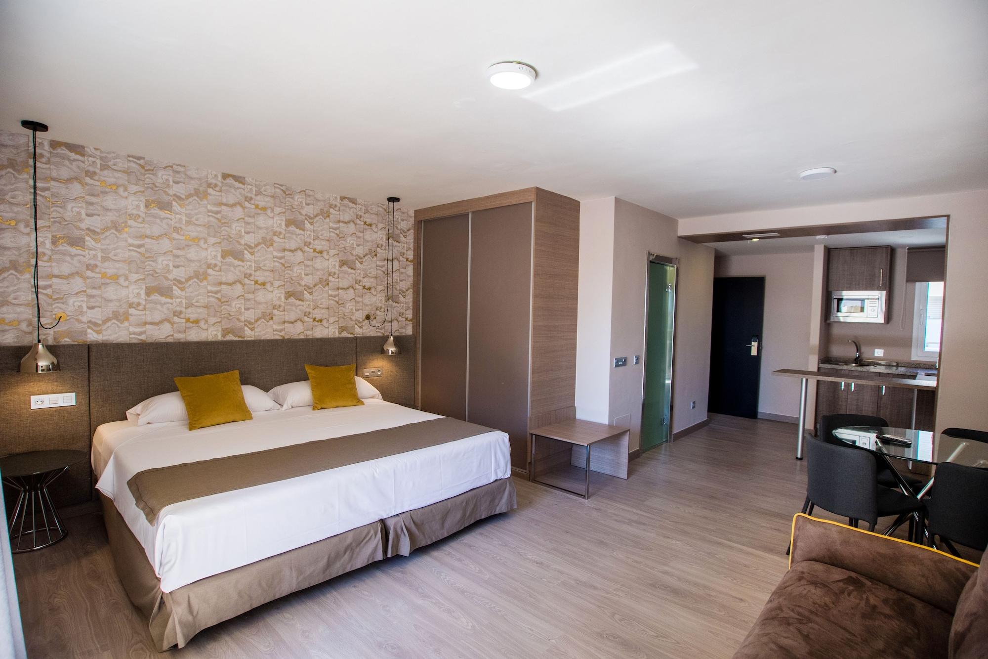 Ona Marbella Inn Exterior photo