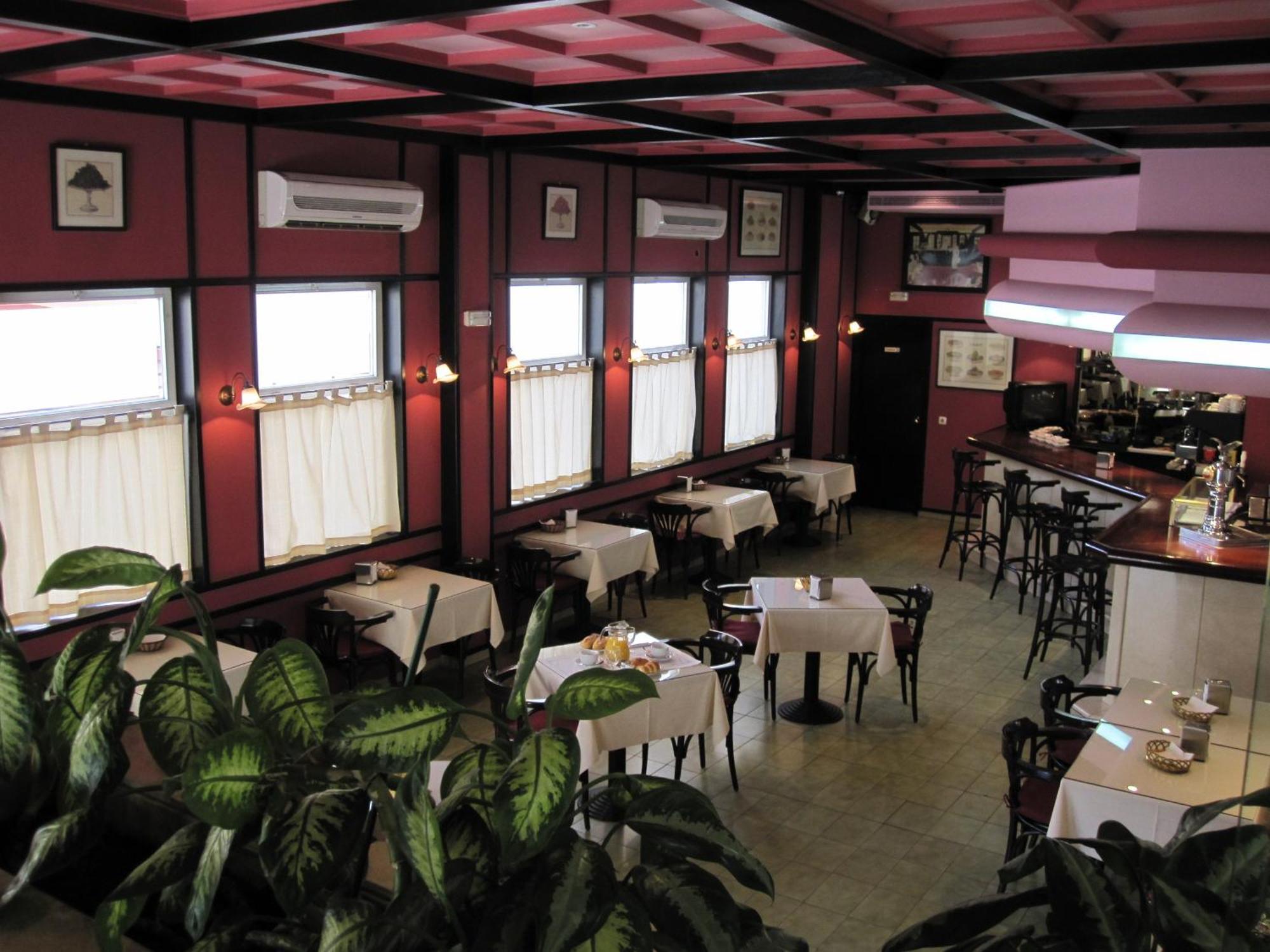 Ona Marbella Inn Exterior photo