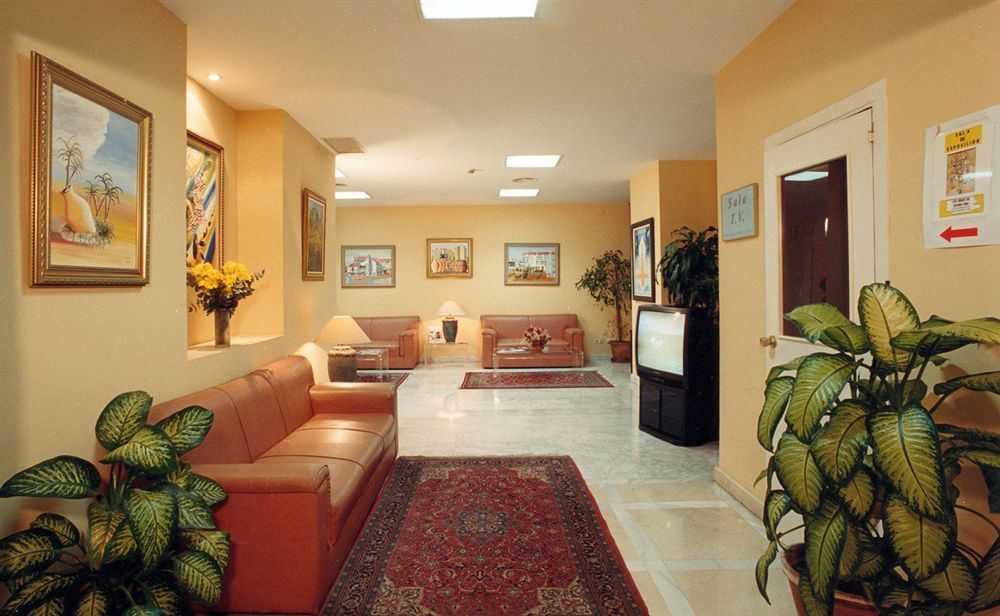 Ona Marbella Inn Interior photo