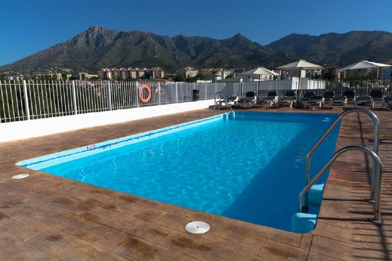Ona Marbella Inn Exterior photo